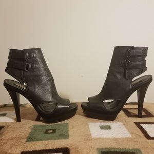 BCBGMAXAZRIA Leather High Heels